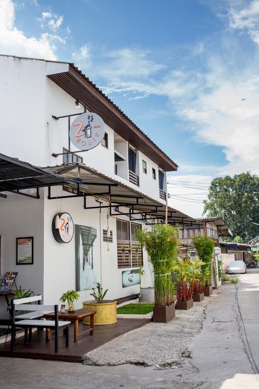 Zzhouse Hotel Chiang Mai Exterior photo